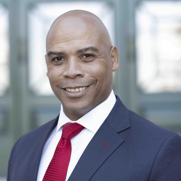 HiseGibson_Headshot (1) Hise Gibson