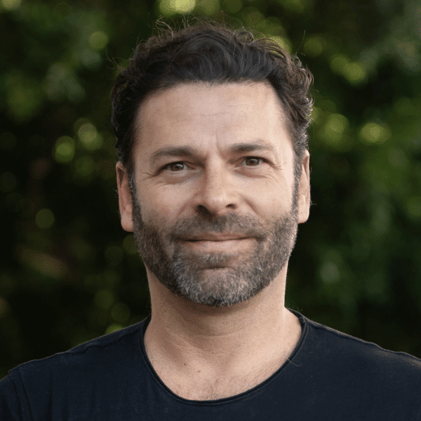 Ronen Olshansky_Headshot Ronen Olshansky